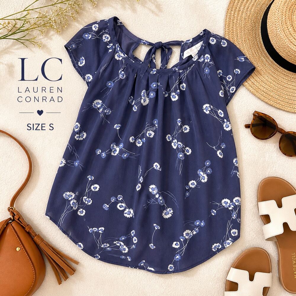 LC Lauren Conrad Blue Floral Blouse Size Small Flowy Lightweight Top